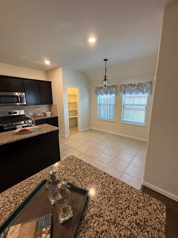 8529 Grand Oak Road, Fort Worth, TX 76123