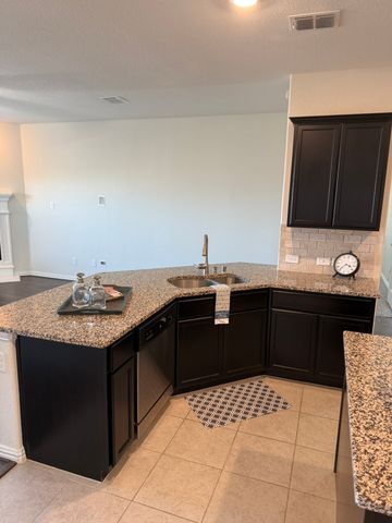 8529 Grand Oak Road, Fort Worth, TX 76123
