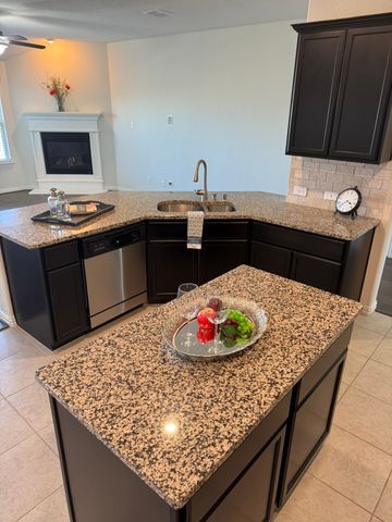 8529 Grand Oak Road, Fort Worth, TX 76123