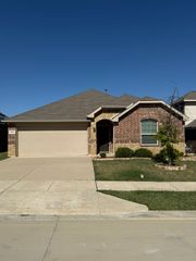 8529 Grand Oak Road, Fort Worth, TX 76123