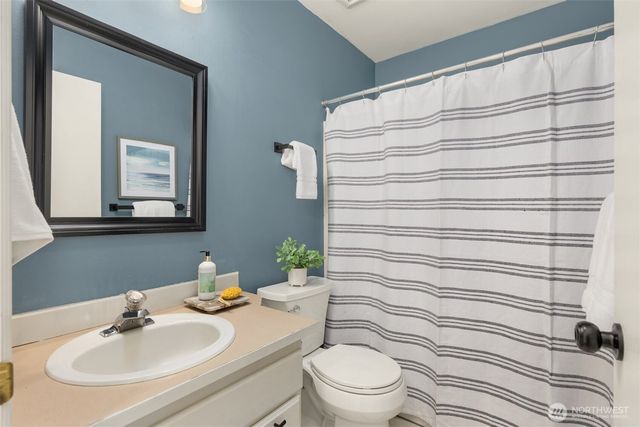 2914 NE Winesap Court, Poulsbo, WA 98370