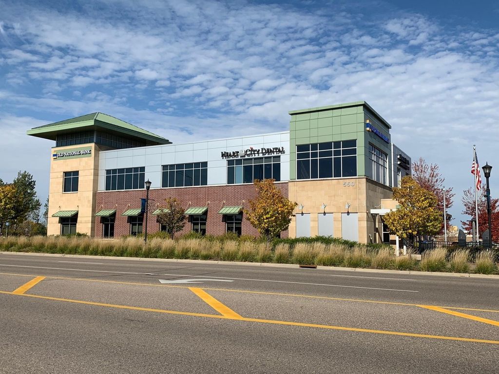 550 W Burnsville Parkway, Burnsville, MN 55337 — photo 2