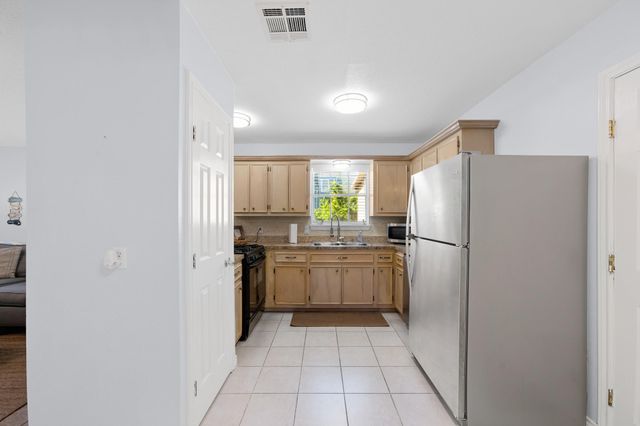 3528 Avenue L, Galveston, TX 77550