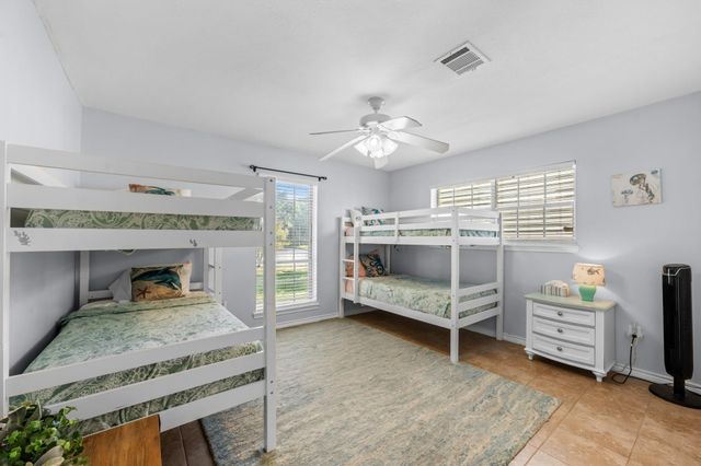 3528 Avenue L, Galveston, TX 77550
