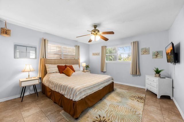 3528 Avenue L, Galveston, TX 77550