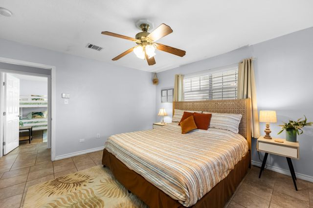 3528 Avenue L, Galveston, TX 77550