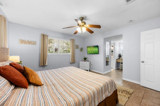 3528 Avenue L, Galveston, TX 77550
