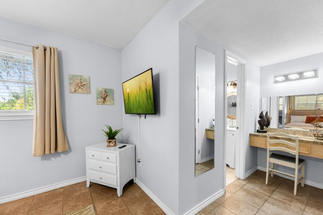3528 Avenue L, Galveston, TX 77550