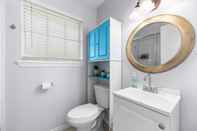 3528 Avenue L, Galveston, TX 77550