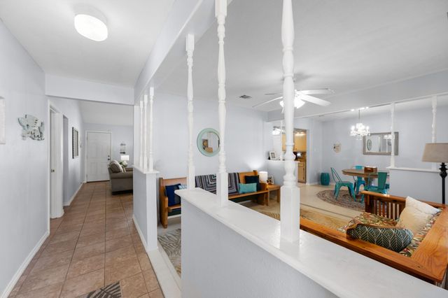 3528 Avenue L, Galveston, TX 77550
