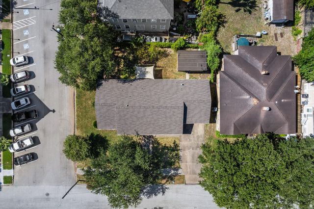3528 Avenue L, Galveston, TX 77550