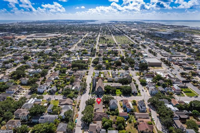 3528 Avenue L, Galveston, TX 77550