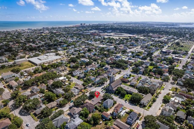 3528 Avenue L, Galveston, TX 77550