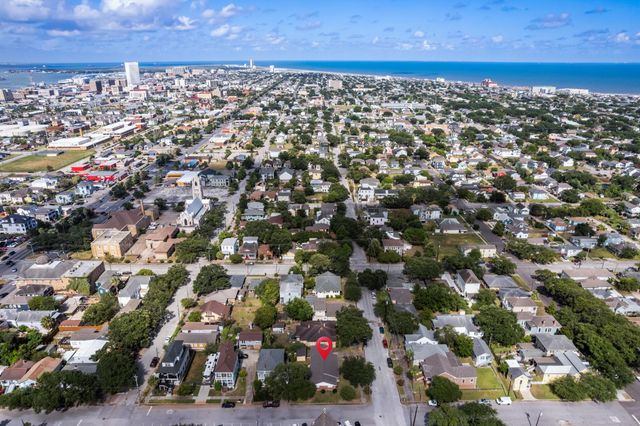 3528 Avenue L, Galveston, TX 77550