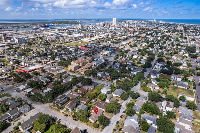3528 Avenue L, Galveston, TX 77550