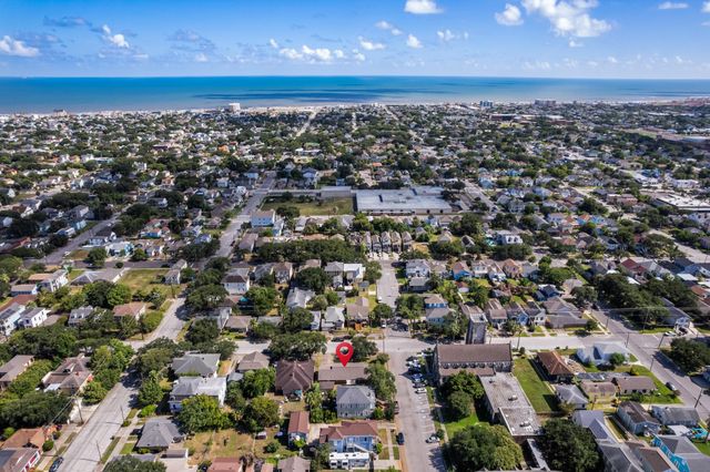 3528 Avenue L, Galveston, TX 77550