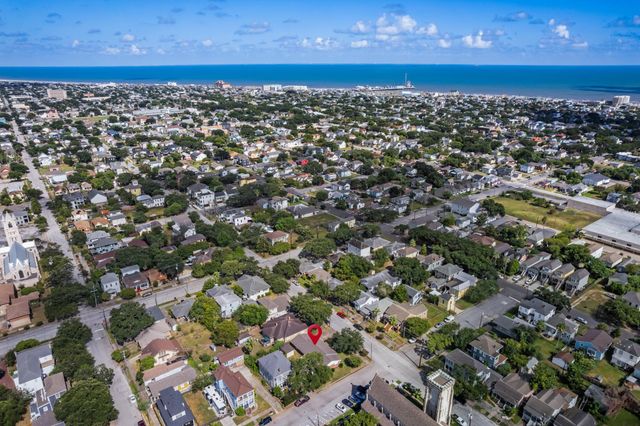 3528 Avenue L, Galveston, TX 77550