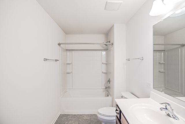 3718 Tramore Court, Naperville, IL 60564