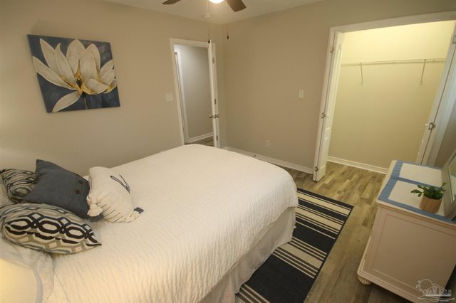 5720 Redwood Dr, Milton, FL 32570