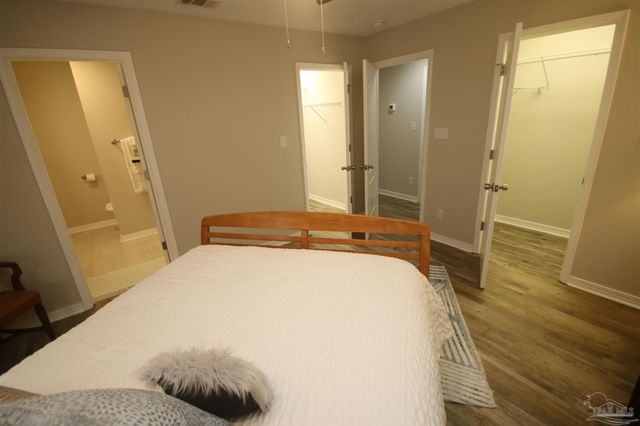 5720 Redwood Dr, Milton, FL 32570