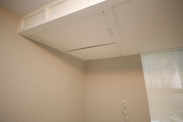 5720 Redwood Dr, Milton, FL 32570