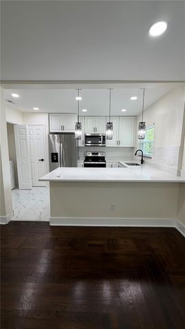 270 W PINELOCH AVE, Orlando, FL 32806
