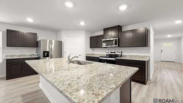 35462 Forest Manor Ave, Denham Springs, LA 70706