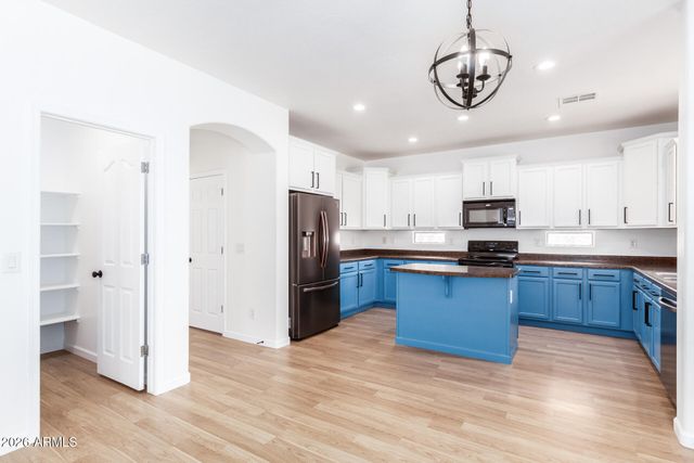 18175 W EVA Street, Waddell, AZ 85355