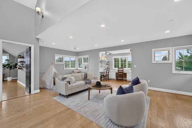 310 Hidden Valley, Soquel, CA 95073