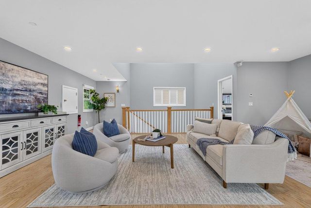 310 Hidden Valley, Soquel, CA 95073