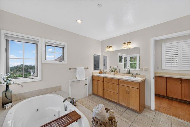 310 Hidden Valley, Soquel, CA 95073