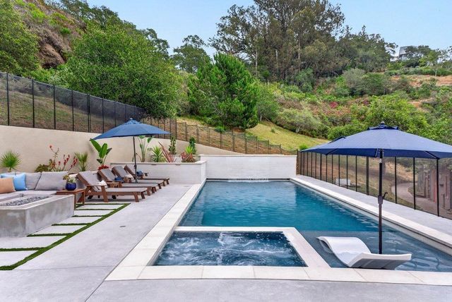 310 Hidden Valley, Soquel, CA 95073