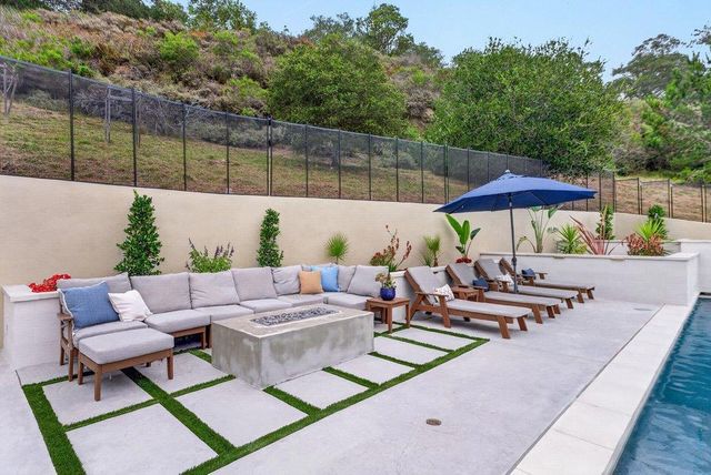 310 Hidden Valley, Soquel, CA 95073