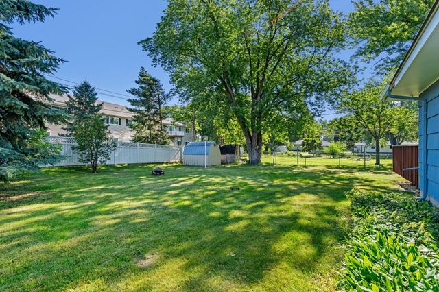 7818 53rd Avenue N, New Hope, MN 55428