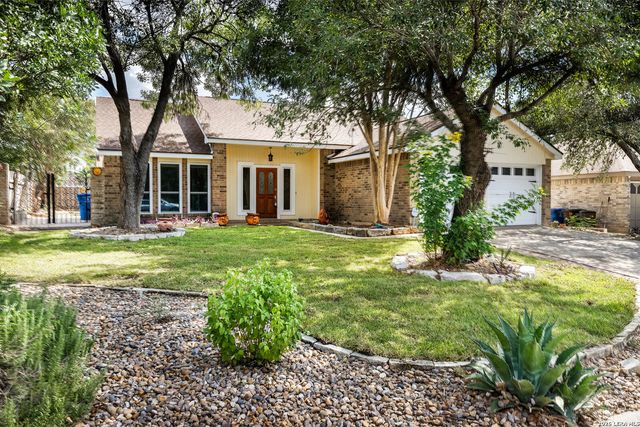 8839 WELLES EDGE DR, San Antonio, TX 78240