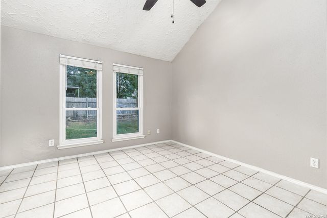 8839 WELLES EDGE DR, San Antonio, TX 78240