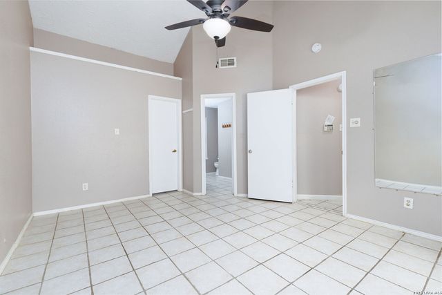 8839 WELLES EDGE DR, San Antonio, TX 78240