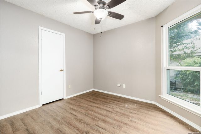 8839 WELLES EDGE DR, San Antonio, TX 78240