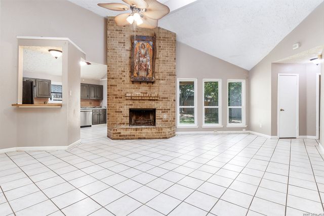 8839 WELLES EDGE DR, San Antonio, TX 78240