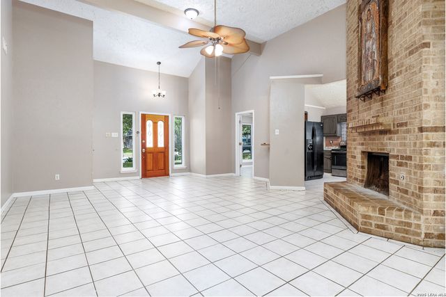 8839 WELLES EDGE DR, San Antonio, TX 78240