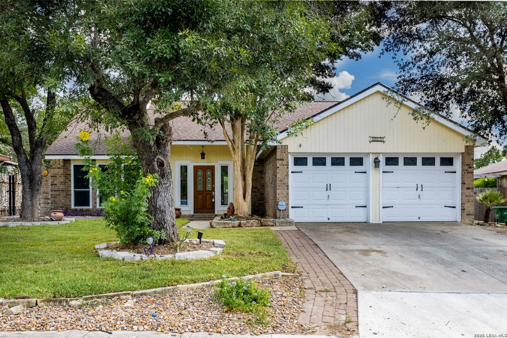 8839 WELLES EDGE DR, San Antonio, TX 78240