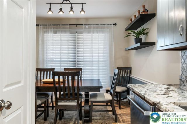 579 Ponds Edge Lane, Upper Macungie Twp, PA 18104