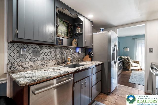 579 Ponds Edge Lane, Upper Macungie Twp, PA 18104