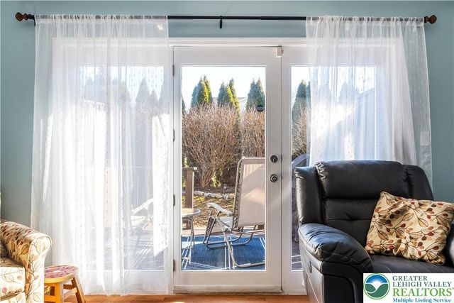 579 Ponds Edge Lane, Upper Macungie Twp, PA 18104