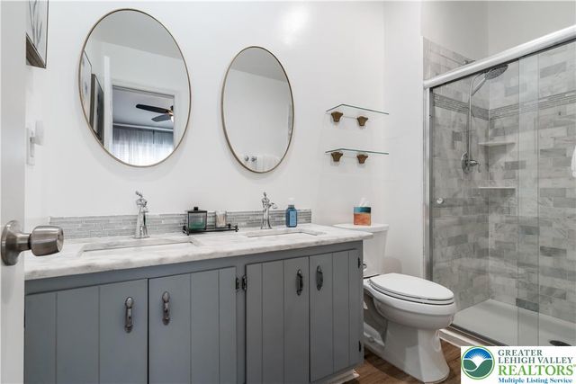 579 Ponds Edge Lane, Upper Macungie Twp, PA 18104