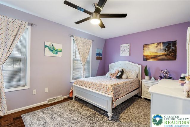 579 Ponds Edge Lane, Upper Macungie Twp, PA 18104