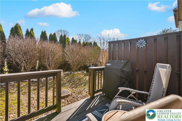 579 Ponds Edge Lane, Upper Macungie Twp, PA 18104