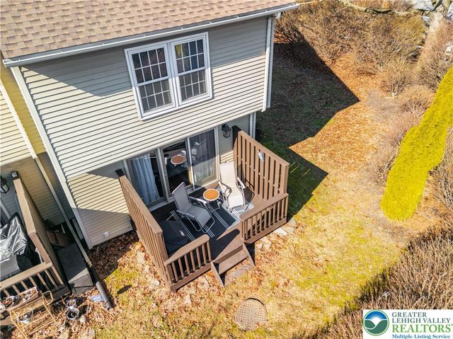 579 Ponds Edge Lane, Upper Macungie Twp, PA 18104