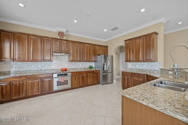 13846 ATLANTIC Boulevard 806, Jacksonville, FL 32225