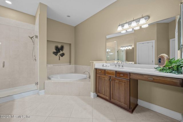 13846 ATLANTIC Boulevard 806, Jacksonville, FL 32225